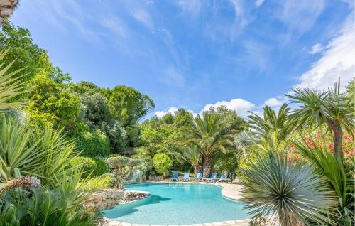 Roujan House | Pet Friendly Home In Roujan