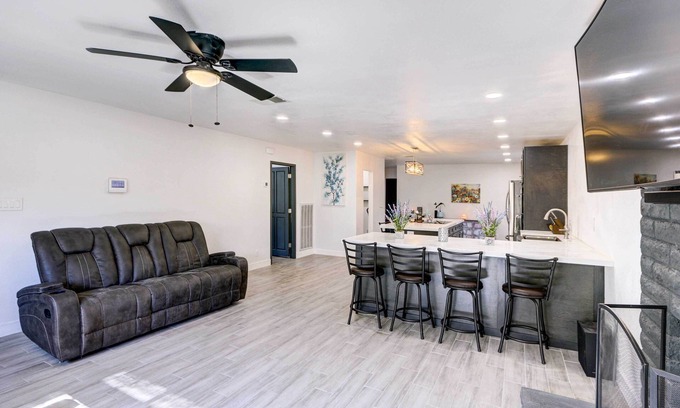 Summerlin House | Pet-Friendly Las Vegas Home w/Private Yard!