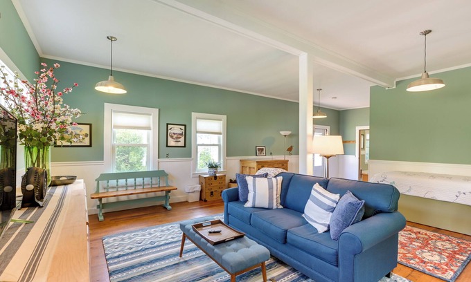 Penobscot Cottage | Pet-Friendly Maine Cottage By Northern Bay