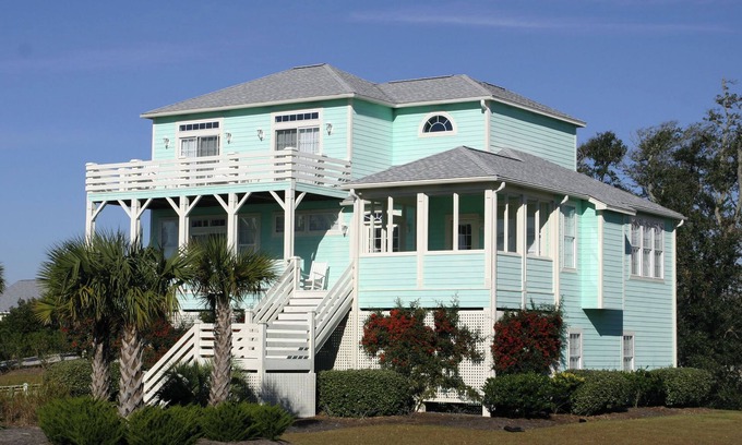 Emerald Isle House | Pet Friendly, Oceanside Interior Home Private Pool, Golf Cart, and Easy Access.