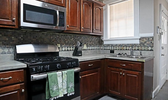 Columbus House | Pet Friendly Tudor Located Just 2 Miles From Uptown Columbus