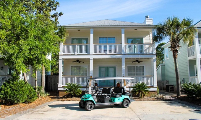 Santa Rosa Beach House | Pet Friendly - Walking distance to beach, Golf Cart/Option, 3 Bikes `The Turquoise Turtle`