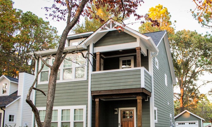 Southern Pines House | Pet Friendly with Firepit - Cottage near Pinehurst