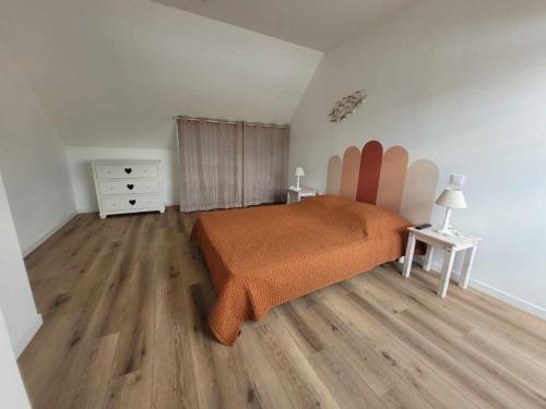 Brehand House | Petite maison de campagne avec poêle à bois, 20 mn des plages