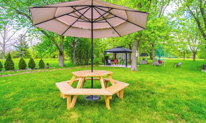 Niagara Falls Cottage | Petite Paradise! A Beautiful Home In Niagara Falls For Vacation Stay!n