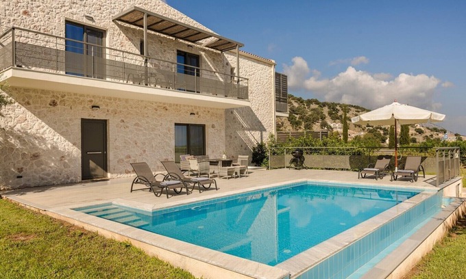 Eleios-Pronnoi Villa | Petradi Villa Skala III