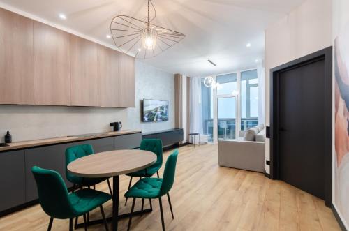 Shevchenkivs'kyi District Apartment | Petrovdom Apartments 35-454 in RC Manhattan City,Beresteiskyi 11