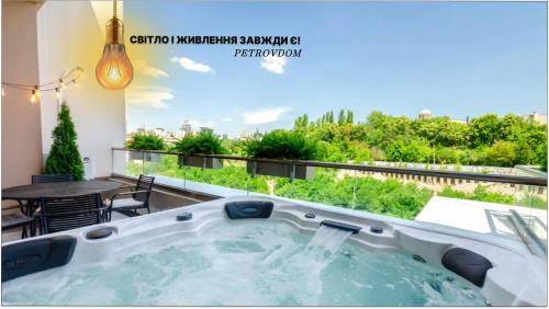 Pechers'kyi District Apartment | Petrovdom SPA Luxury apartment 11-240 with jacuzzi in RC Pechersk Plaza