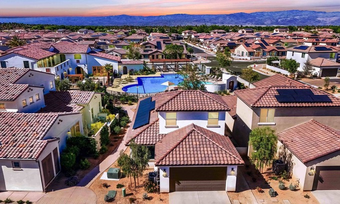La Quinta House | PGA210 2Bed PGA West, Pool & Hot Tub Steps Away!
