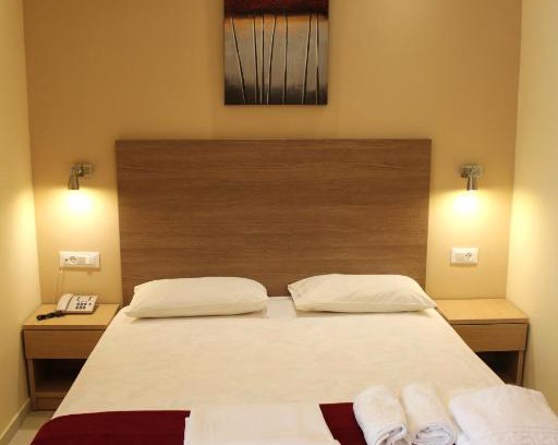 Petaloudes Apartment | Philoxenia Hotel & Studios