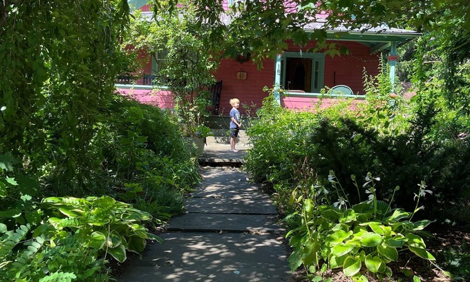 Phoenicia House | Phoenicia 1890 Bear Cottage