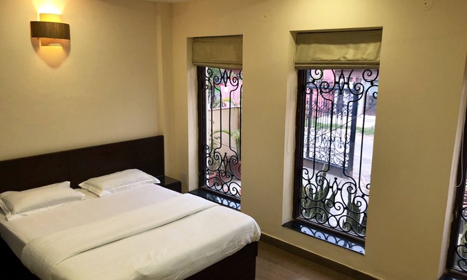 Bullawala Apartment | 'Phoenix' By EKSTAY - 3 Rooms and 3 Baths