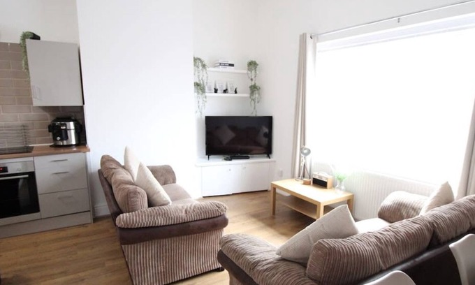 Fleetwood Apartment | Phoenix Rise Summary: