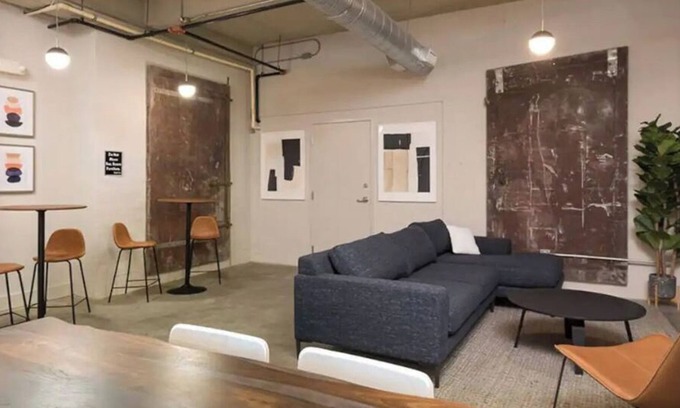 North Chesterfield Apartment | Photo Studio/loft apartment