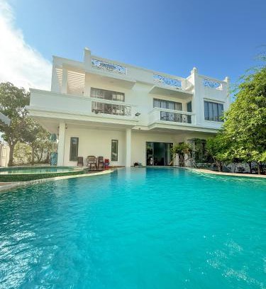 Nha Trang House | Phuong Linh Beach Villa