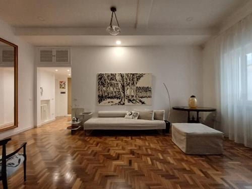 Rione V Ponte Apartment | Piano 2 Roma - Piazza Navona Deluxe Apartment