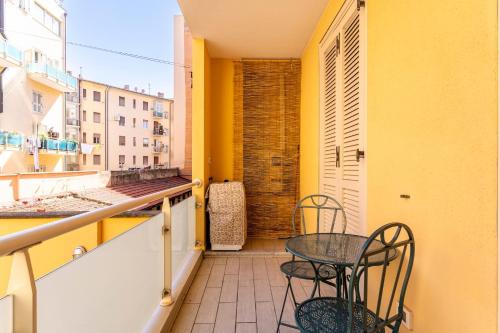 Venezia Nuova Apartment | Piccola Venezia Bright Apartment with Balcony!