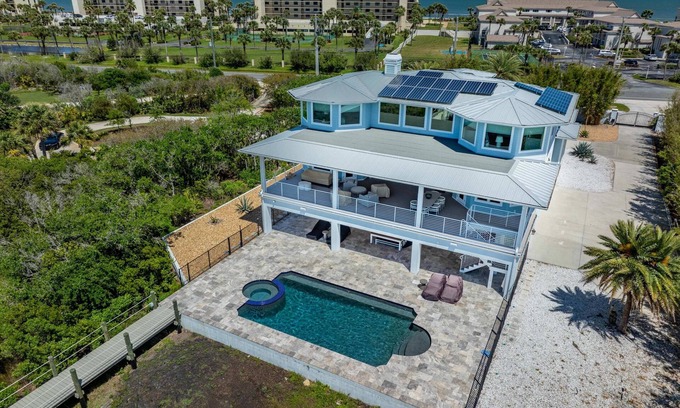 Crescent Beach House | Pickleball, Mini Golf, Waterfront with Dock, Pool