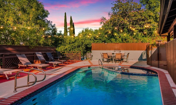 Studio City House | Picturesque Laurel Canyon Home w/Heated Pool/Spa