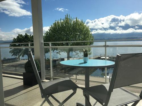 Le Bourget-du-Lac Apartment | Pieds dans l'eau au lac du Bourget