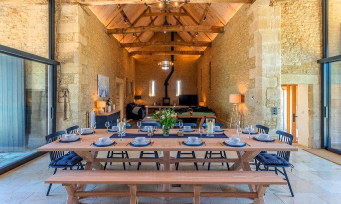 Limpley Stoke House | Piepards Barn - Six Bedroom House, Sleeps 12