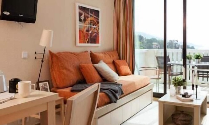 Le Lavandou Apartment | Pierre & Vacances Residence L'Anse de Pramousquier - 2 room apartment 4/5 people Superior