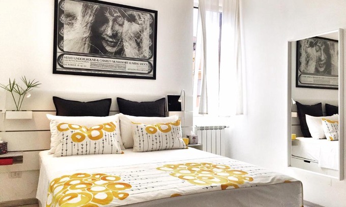 Pigneto Apartment | PIGNETO VILLAGE B&B Roma Apartment with Balcony Metro C