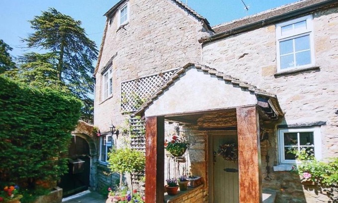 Stow-on-the-Wold House | Pike Cottage