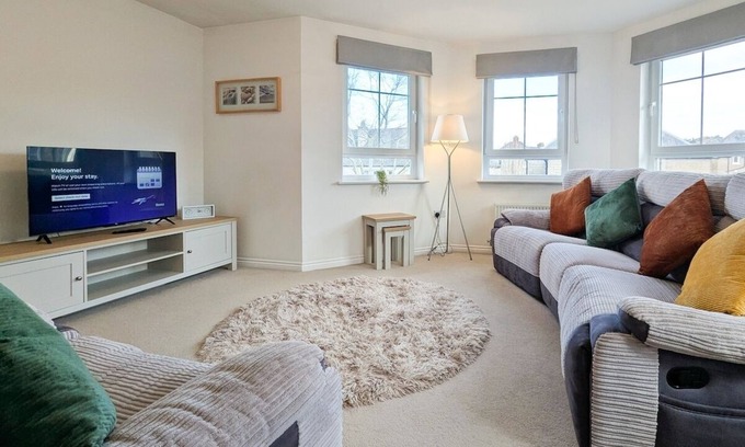 Dunfermline Apartment | Pilmuir Apartment 3 bed 2 bath