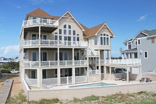 Hatteras House | Pinch Me #12H