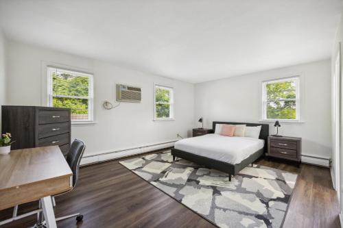 Newark Apartment | Pine Brook 1122 I Pool Gym I Free Parking !