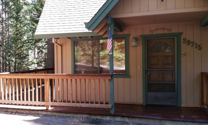 Cold Springs Cabin | Pinecrestarearentals #8 9/5-12/10 no holidays book 2 nights get 3rd night free.