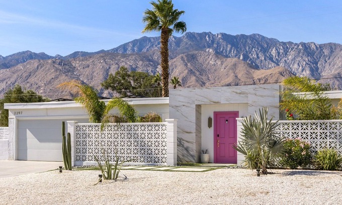 Racquet Club South House | Pink Mirage - Palm Springs Luxury