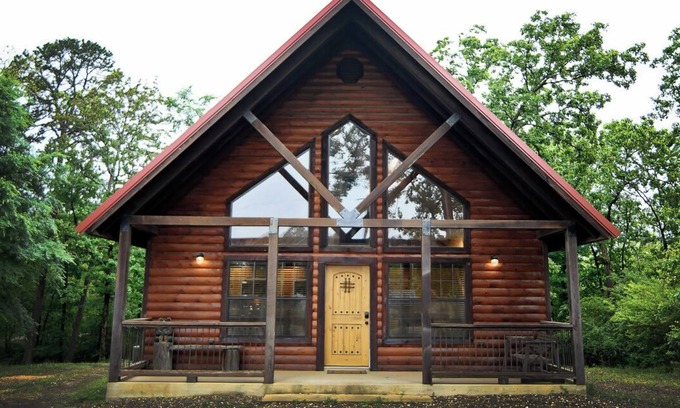 Hochatown Cabin | Pinyon Pine- Broken Bow/Hochatown- 2bd