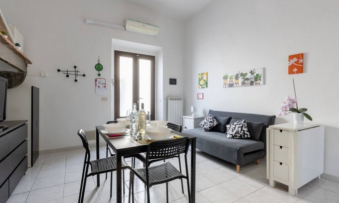 Pisa Apartment | Pisa Bright Apartment near the Airport