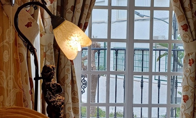 Arenas Condo | Piso de dos Dormitorios en Arenas de Malaga
