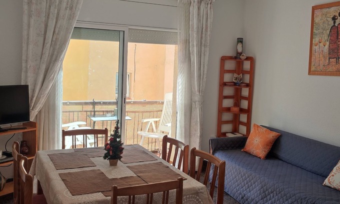 Blanes Apartment | Piso grande con todo cerca