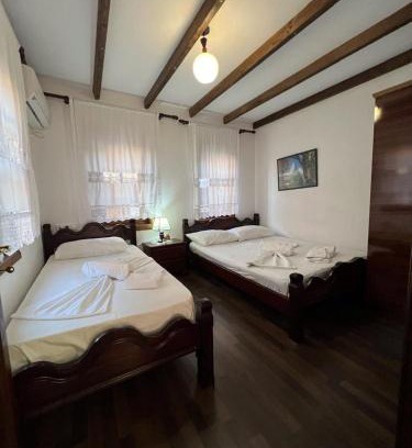 Berat House | Pjetri House
