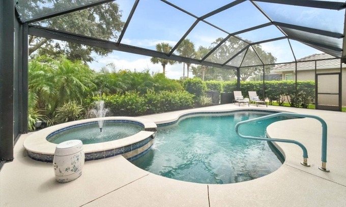 Venice House | Place of Elegance and Style, Located on a Golf Course
