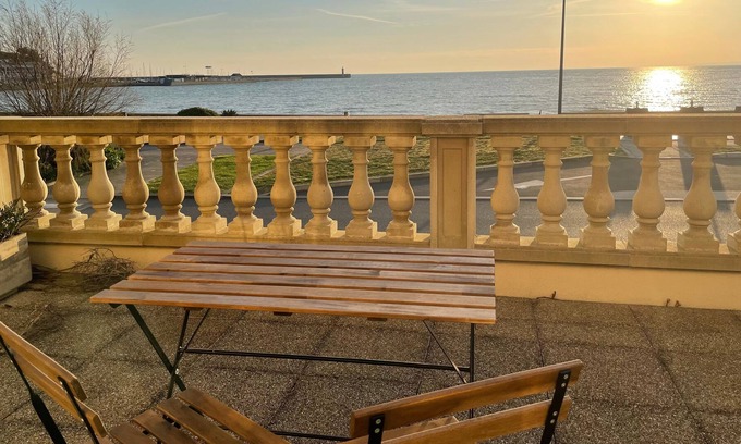 Binic-Etables-sur-Mer House | Plage de la Banche - Maison de 16 personnes - Front de Mer