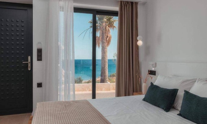 Makry Gialos Hotel | Plakakia Luxury Apartments - Apt 6