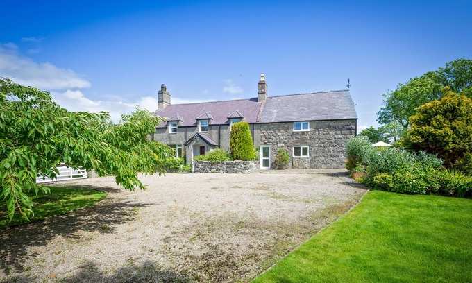 Garn Fadryn Apartment | Plas Newydd - Luxury Cottages
