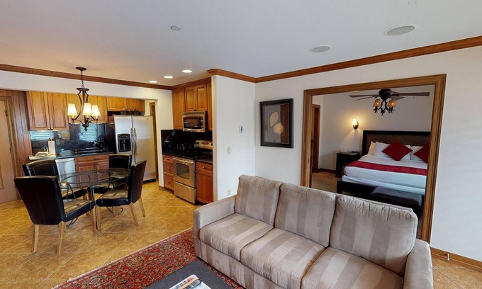 Vail Condo | Platinum Condo Close to Lobby w/2 Baths & W/D