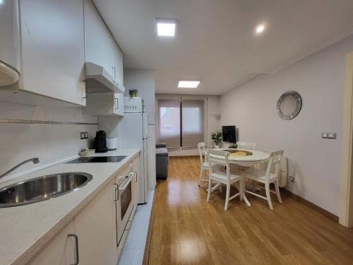 Boiro Apartment | Playa Jardin Boiro