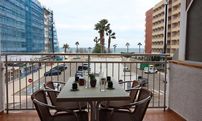 Santa Margarida Apartment | PLAYA SOL - Apartamento con vista al mar en el centro de Santa Margarida