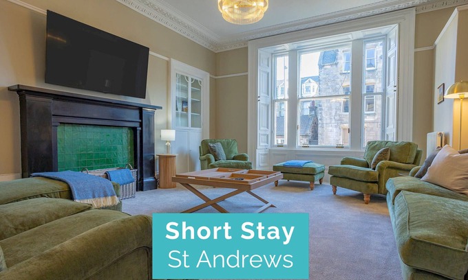 St. Andrews Ski Chalet | Playfair Terrace (No 6A)