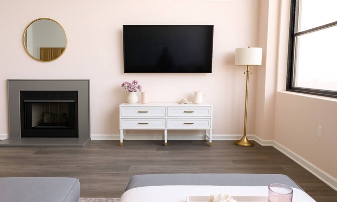 Downtown Cleveland Apartment | Playhouse Square: Downtown, Rock Hall, Clinic, CSU