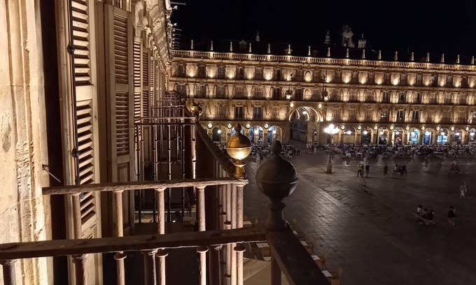 Centro Apartment | Plaza Mayor 7, in the Plaza Mayor of Salamanca