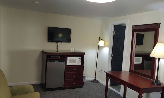 Middletown Hotel | Pleasant Hill Motel