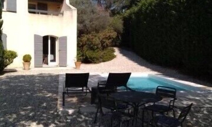 Rochefort-du-Gard House | Pleasant house with view